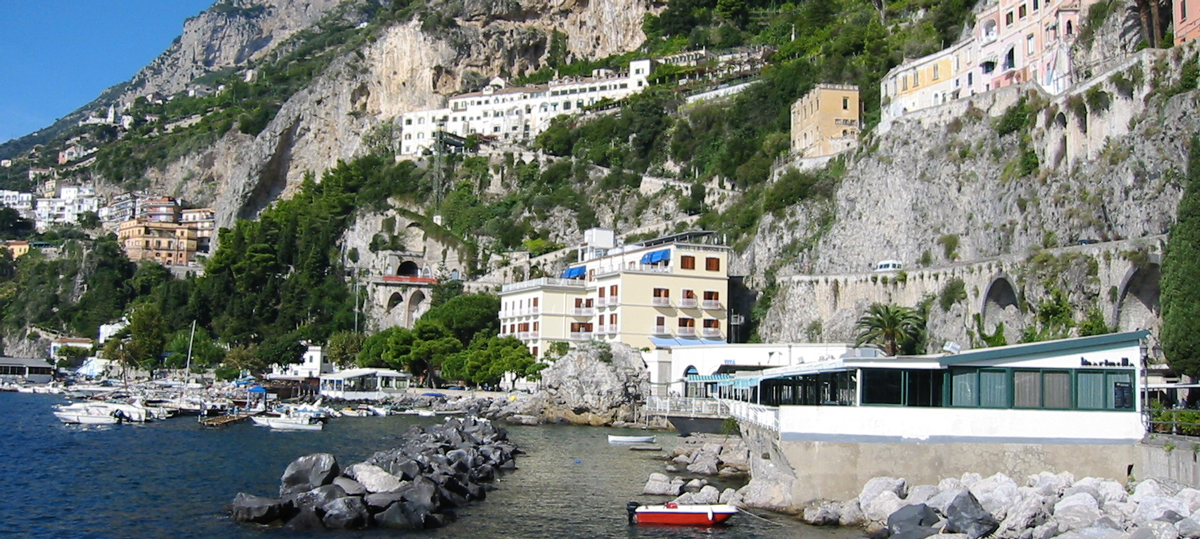 image of a se scene in Amalfi, Italy